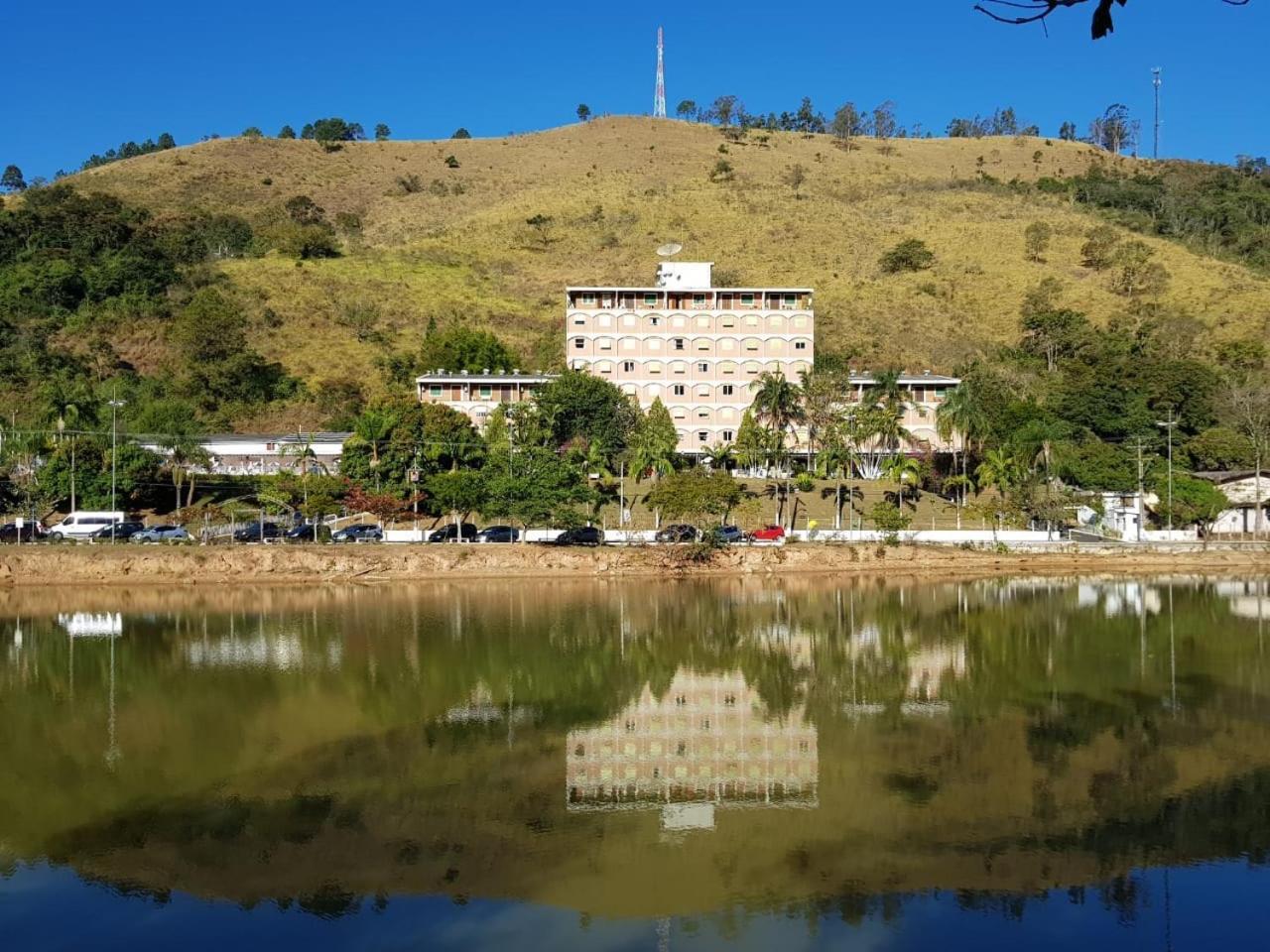 Cavalinho Branco Apartamento Águas de Lindóia Buitenkant foto